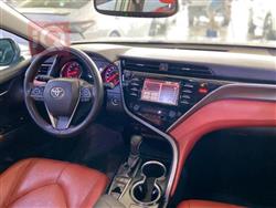 تۆیۆتا کامری